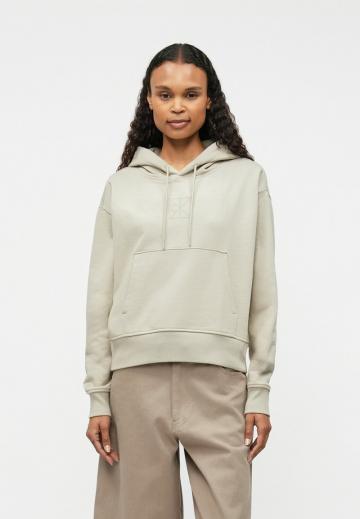 Пуловер с капюшоном