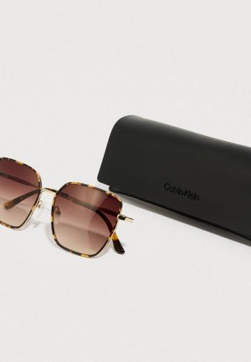 Солнечные очки