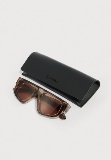 Солнечные очки