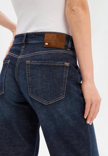 Короткие джинсы