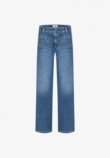 Клешеные джинсы