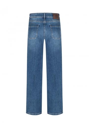 Клешеные джинсы