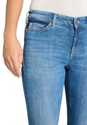 Короткие джинсы