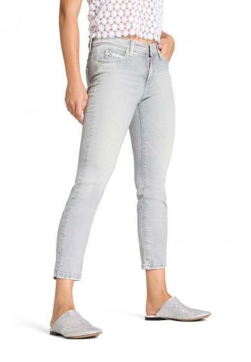 Короткие джинсы