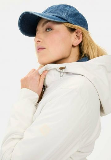 Короткое пальто