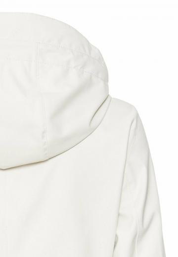 Короткое пальто