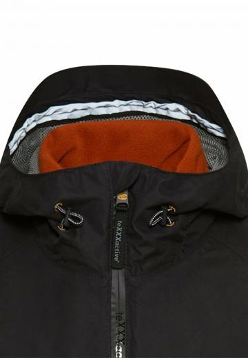 Зимняя куртка