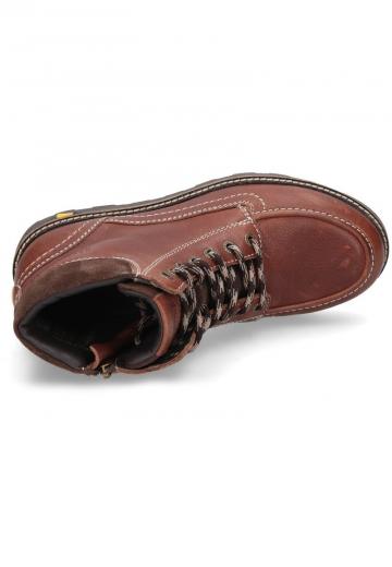 Ботинки на шнуровке