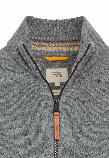 Вязаная кофта