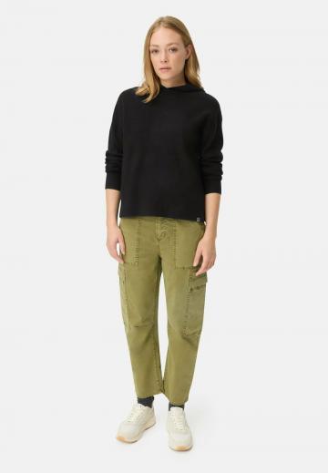 Пуловер с капюшоном