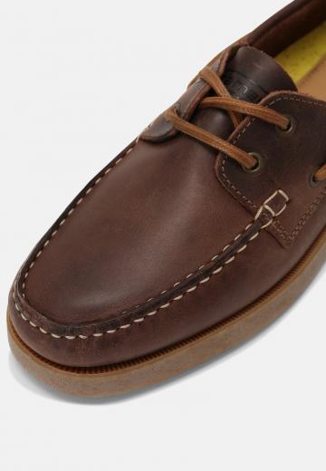 Ботинки на шнуровке