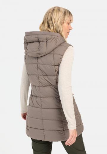 Длинный жилет