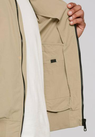 Куртка бомбер