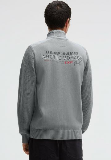 Вязаная кофта