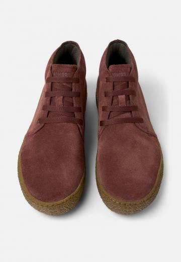 Ботинки на шнуровке