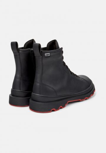 Ботинки на шнуровке