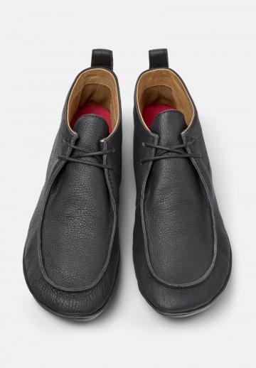 Ботинки на шнуровке