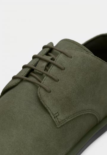 Ботинки на шнуровке