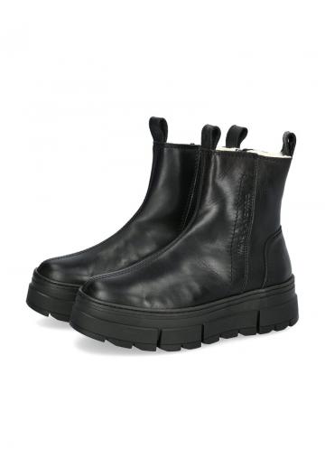 Зимние ботинки