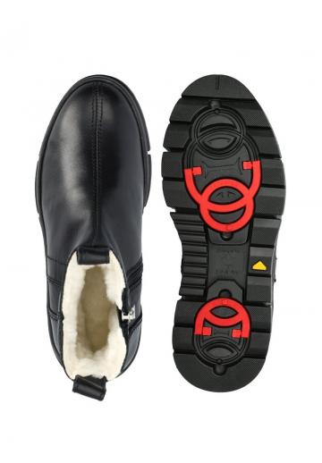 Зимние ботинки