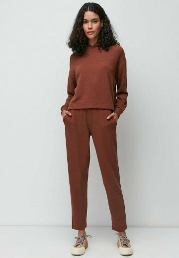 Пуловер с капюшоном