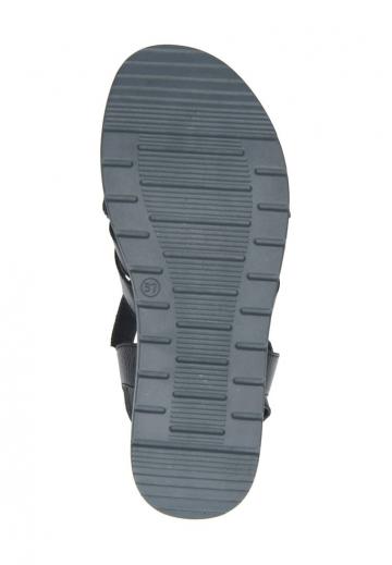 Босоножки на танкетке