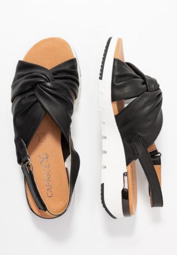 Босоножки на танкетке