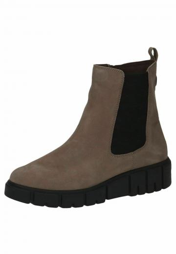 Сапожки на танкетке