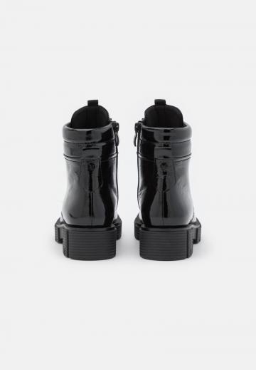 Широкие сапоги