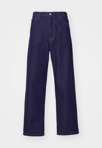 Свободные джинсы