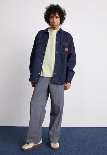 Джинсовая куртка