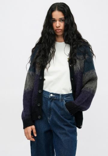 Длинный жилет