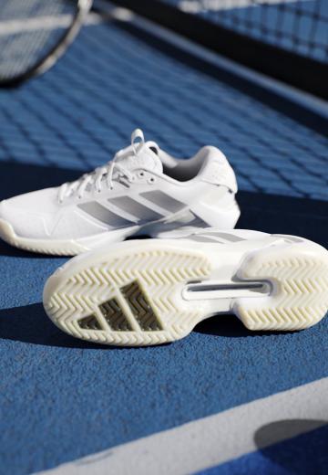 Теннисные кроссовки