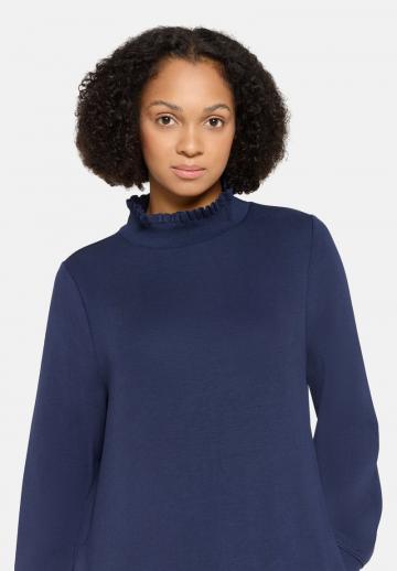 Вязаное платье