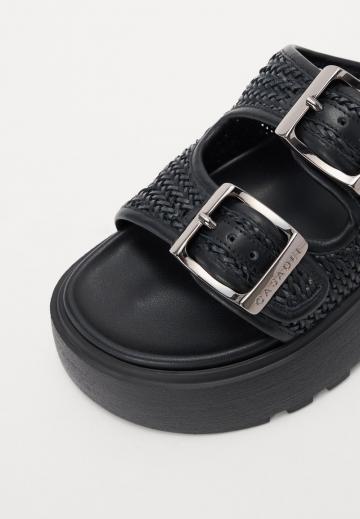 Босоножки на танкетке