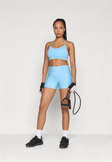 Спортивный бюстгальтер