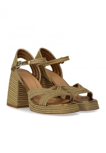 Босоножки на платформе