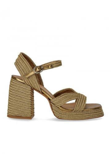 Босоножки на платформе