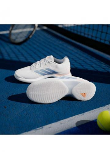 Теннисные кроссовки