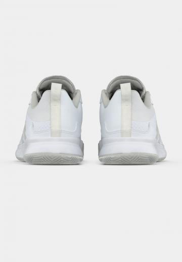 Теннисные кроссовки