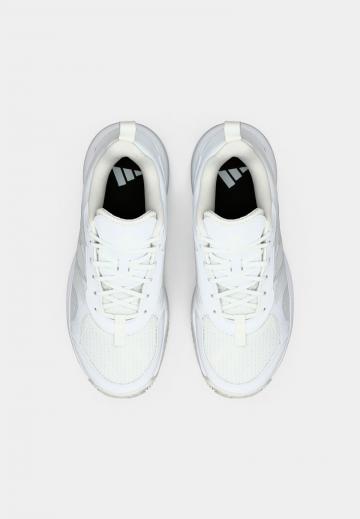 Теннисные кроссовки