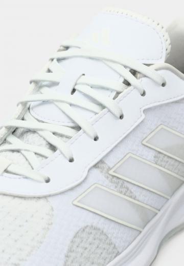 Теннисные кроссовки