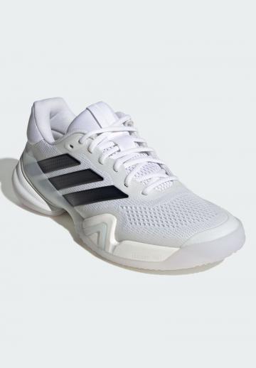 Теннисные кроссовки