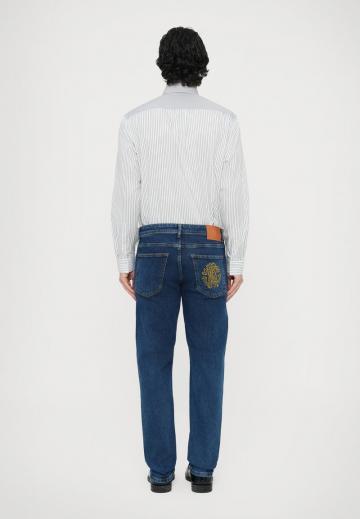 Прямые джинсы