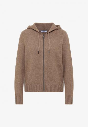 Вязаная кофта