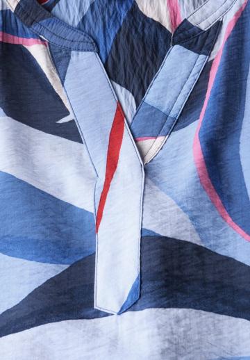 Блузка без рукавов