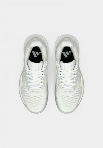 Теннисные кроссовки