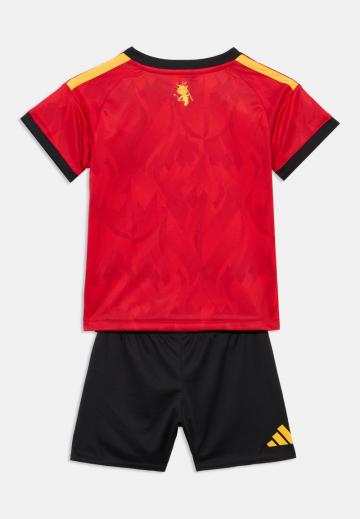 Спортивные шорты