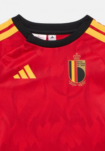 Спортивные шорты