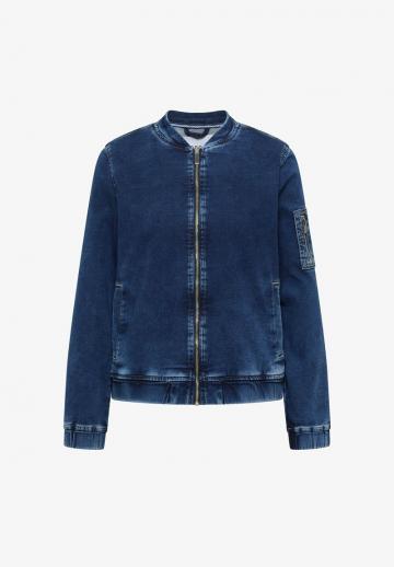 Джинсовая куртка